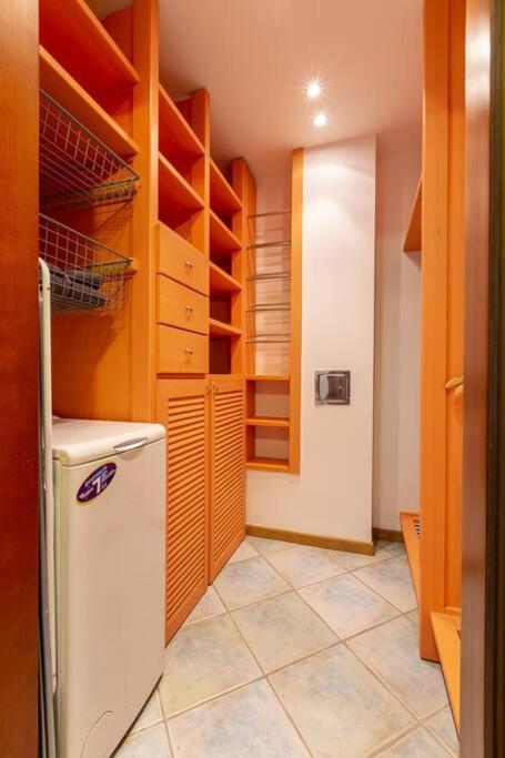 Ferienwohnung Cozy, Bright, Comfy Studio Next To The Old Town. Warschau Exterior foto
